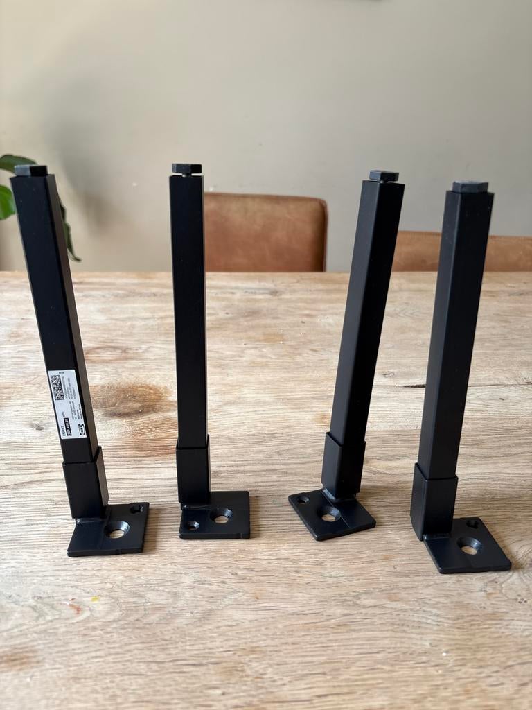 IKEA ENHET poten Zwart (4 stuks), Huis en Inrichting, Tafelonderdelen, Tafelpoot, Minder dan 50 cm, Zo goed als nieuw, Metaal
