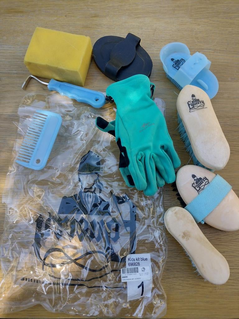 Equerry Verzorgingsset paard met rugtas, Ophalen of Verzenden, Gebruikt, Dressuur