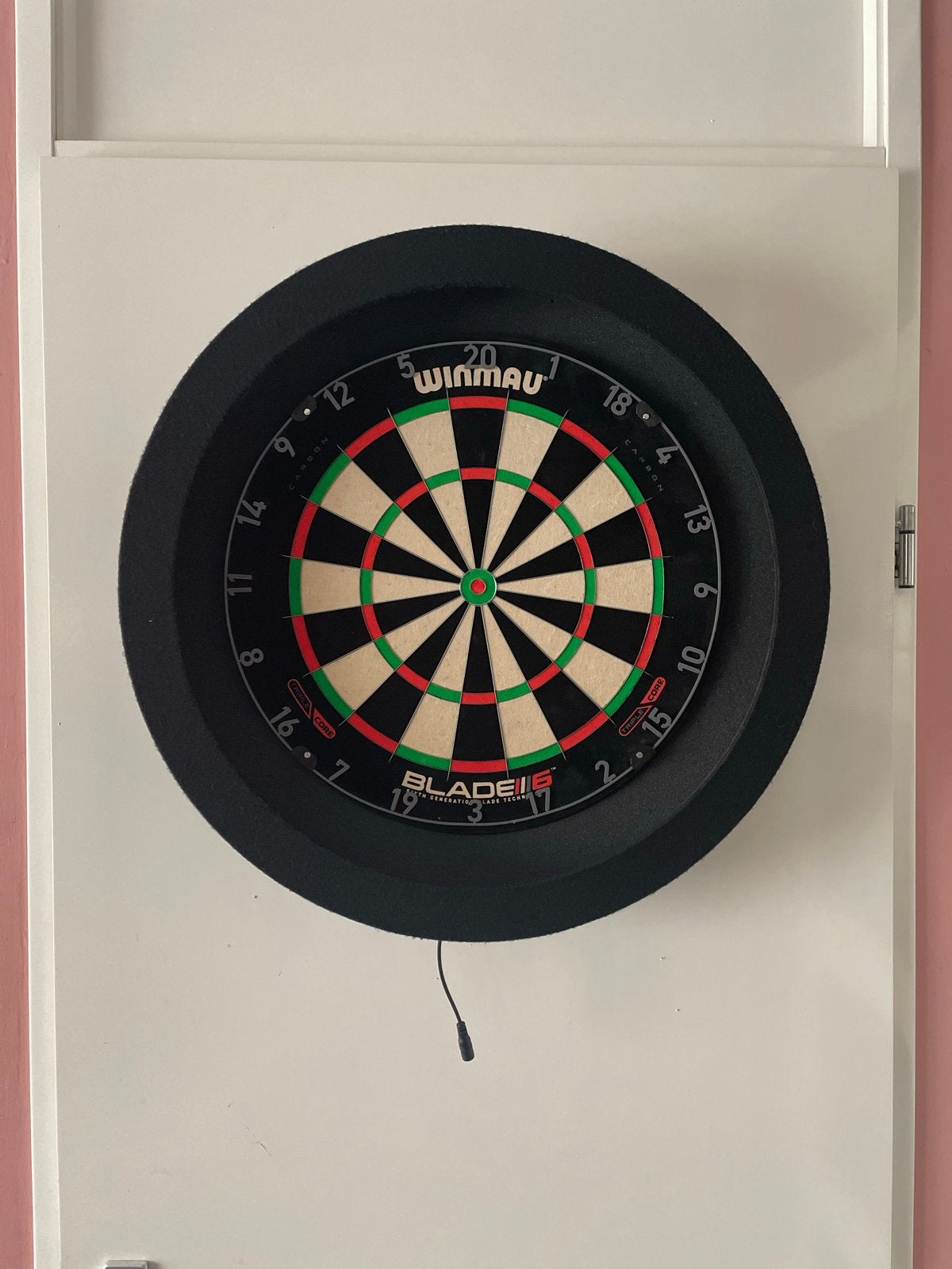 Winmau Blade 6 Dartbord met Verlichting en Dartmat, Sport en Fitness, Darts, Ophalen of Verzenden, Gebruikt, Dartbord
