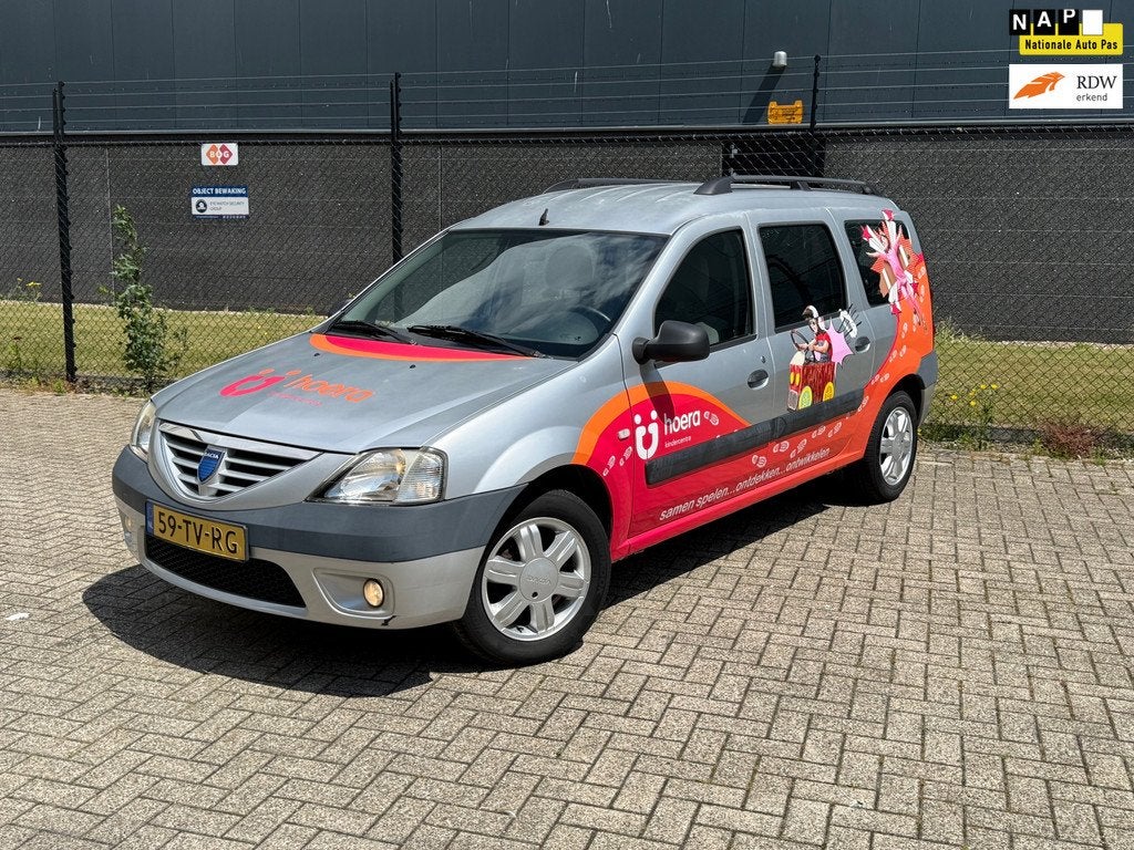 Dacia Logan MCV 1.6 Lauréate 7persoons |Airco|, Auto's, Dacia, Gebruikt, 4 cilinders, Elektrische ramen, 635 kg
