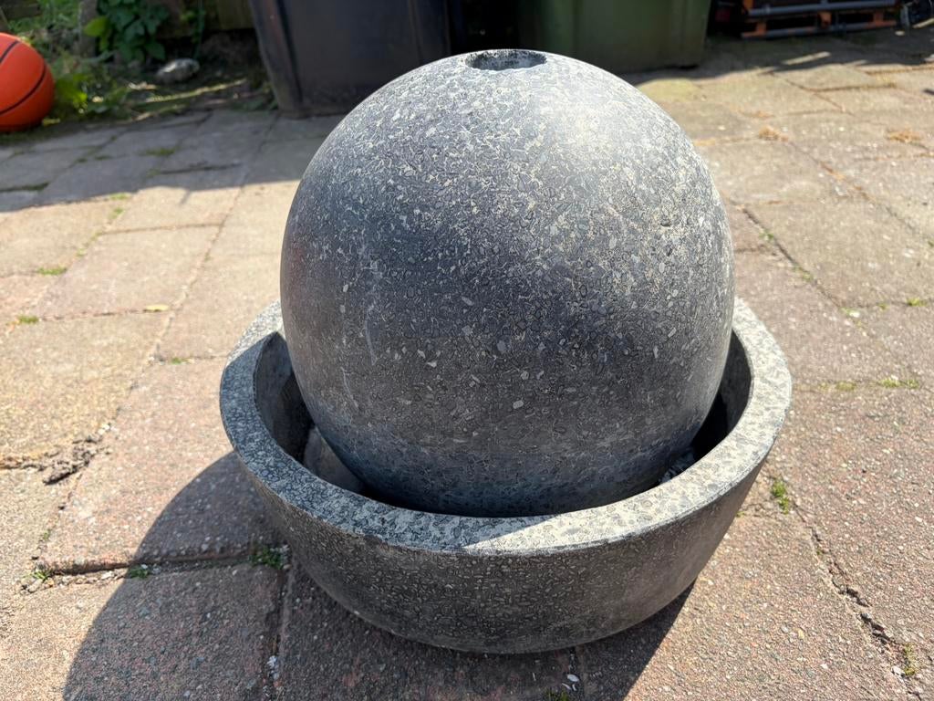 Granieten bol met bak, waterornament, Tuin en Terras, Waterpartijen en Fonteinen, Ophalen, Zo goed als nieuw, Waterornament