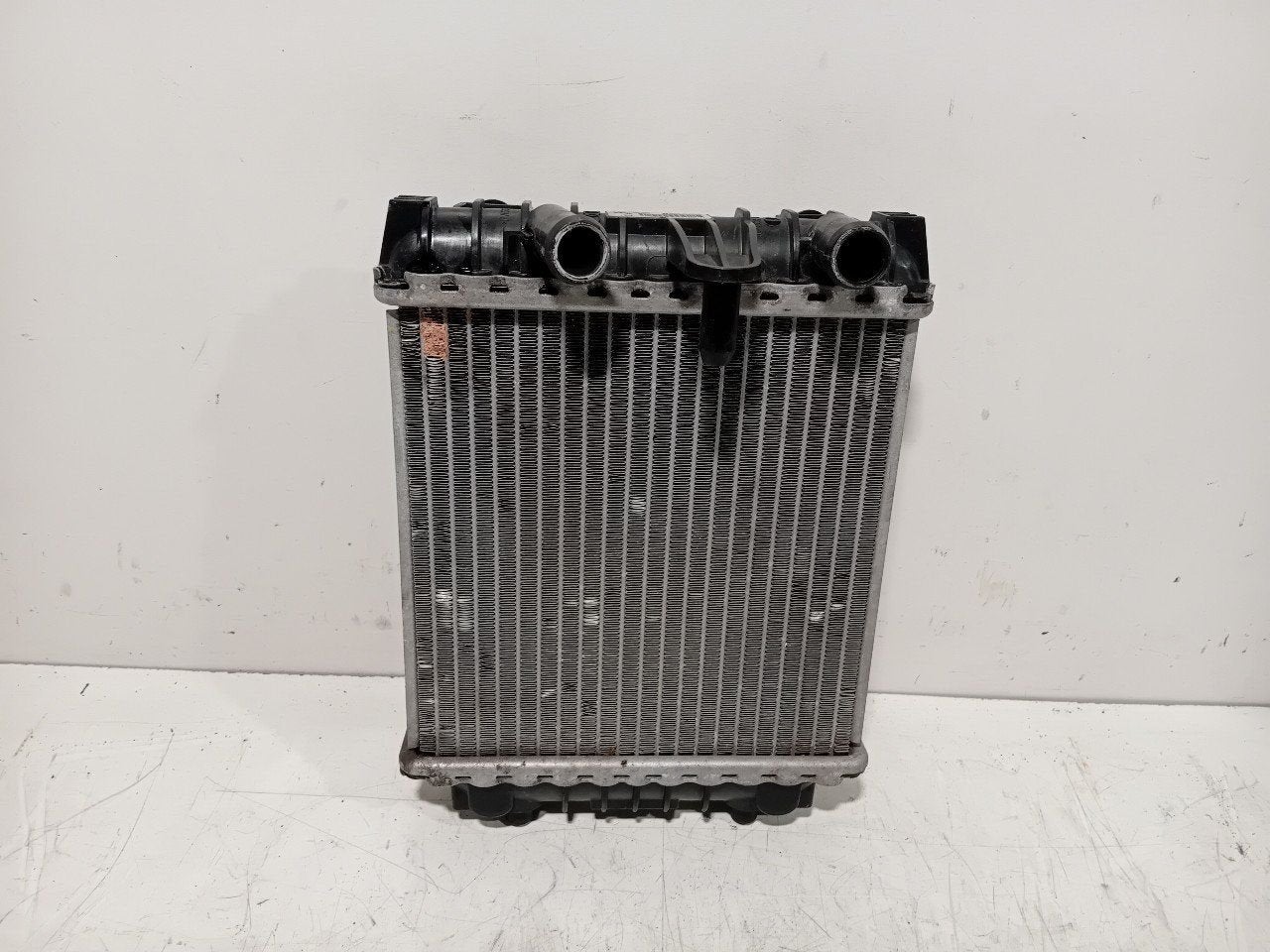 Radiateur Volkswagen Arteon, Onderdelen@venauto.nl, Van der Ven Autorecycling B.V., Gebruikt, Ettenseweg 76, 4706 PB Roosendaal, The Netherlands