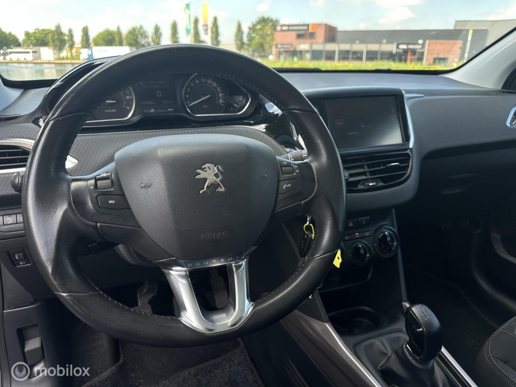 Peugeot 2008 1.2 PureTech Blue Lion | Pano | Cruise | Trekha, Auto's, Voorwielaandrijving, Stof, 1199 cc, 82 pk