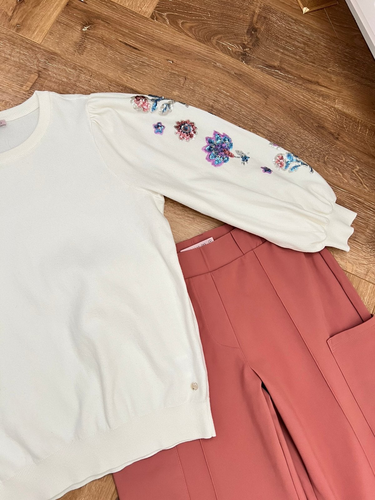 Studio anneloes set M embroidery trui & cargo broek rose, Maat 38/40 (M), Ophalen of Verzenden, Zo goed als nieuw, X