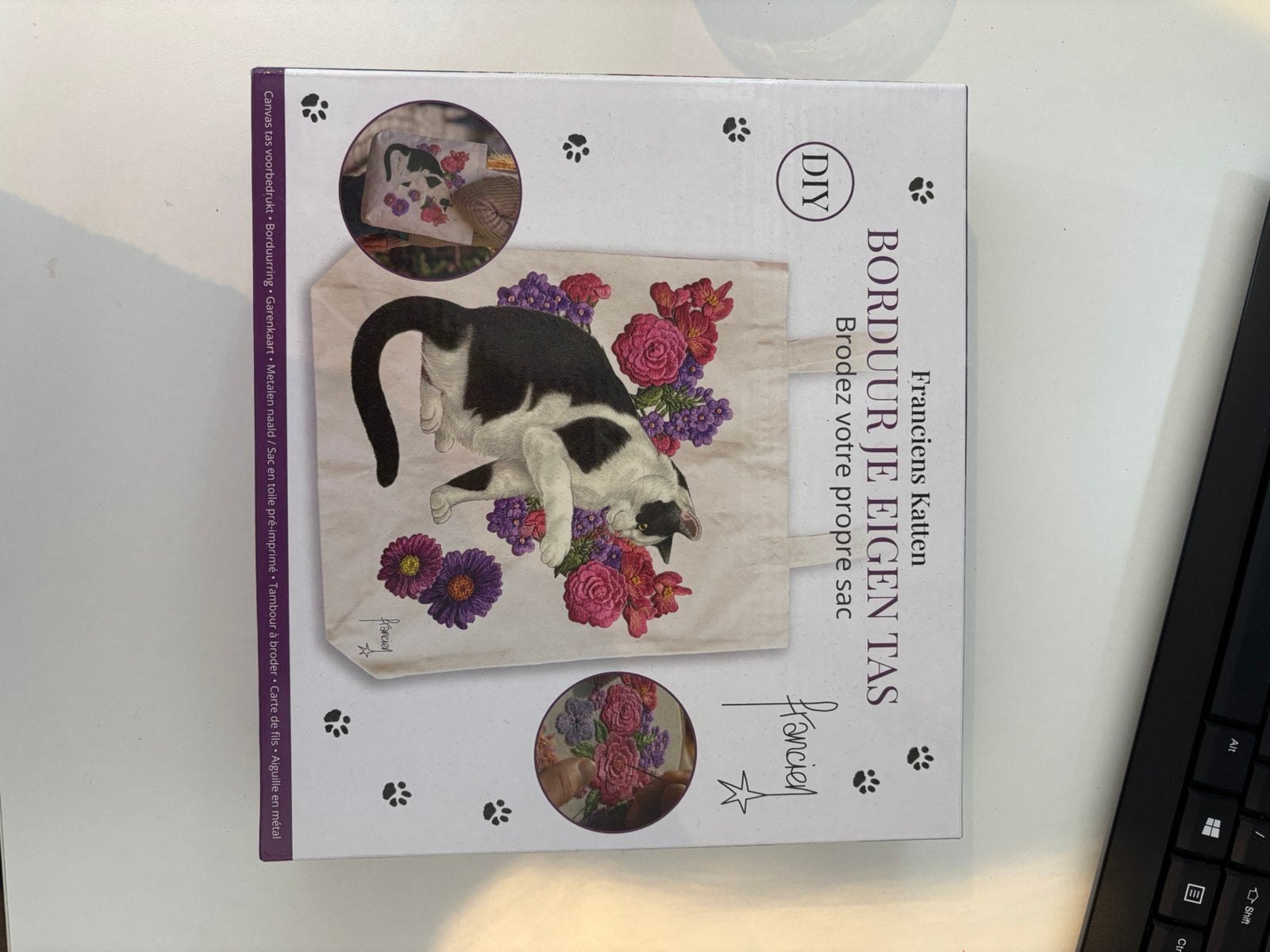 Borduur pakket - Franciens katten, Ophalen of Verzenden, Nieuw, Borduurpakket
