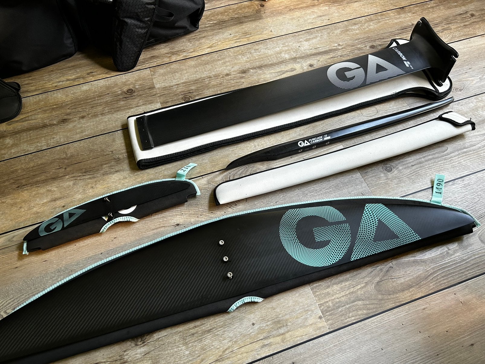 Als nieuw!  Gaastra GA MP1490 + Carbon UHM mast - Foil set, Ophalen of Verzenden, Zo goed als nieuw, Wingsurf-hydrofoil