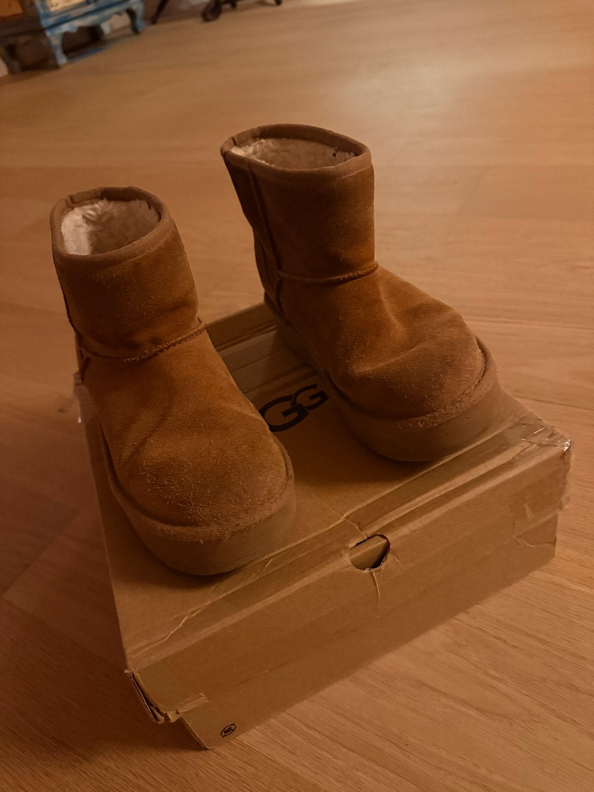 Uggs mt 36, Ophalen of Verzenden, Gedragen, Bruin, Lage of Enkellaarzen