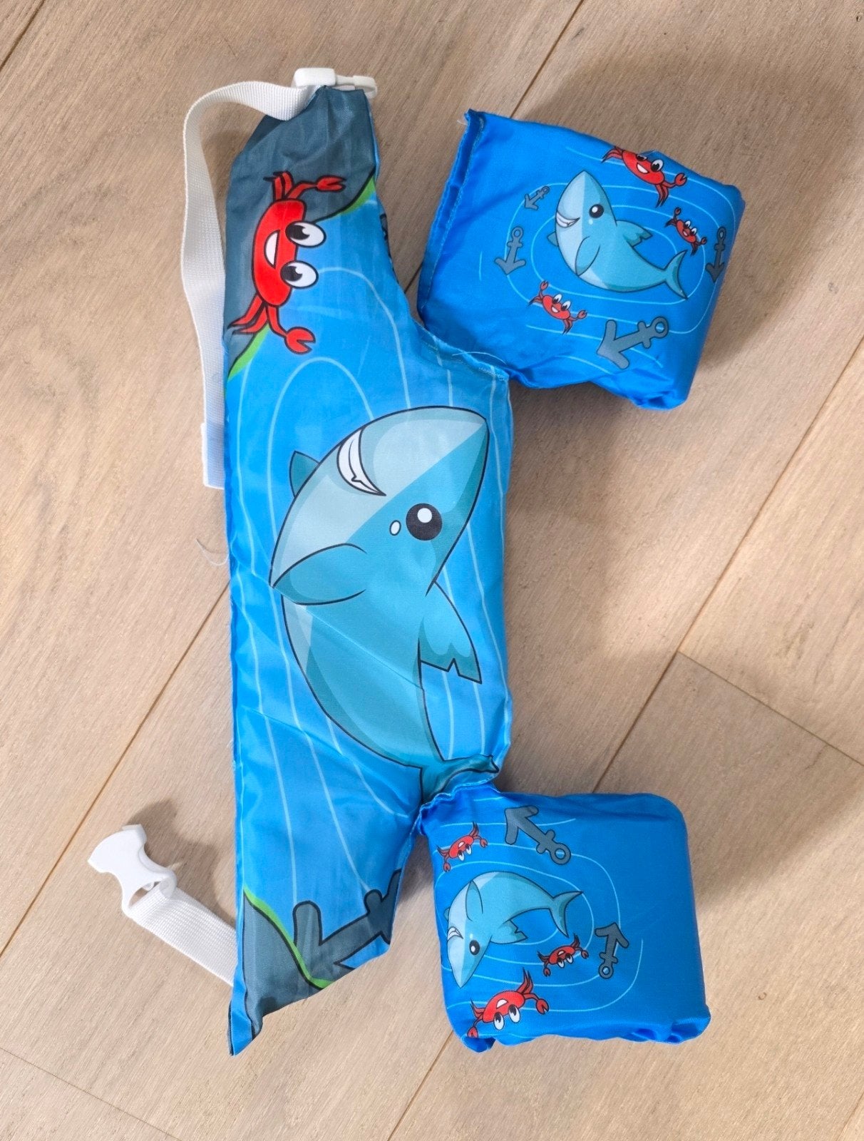 Puddle jumper met haai en krabben, Ophalen, Zo goed als nieuw