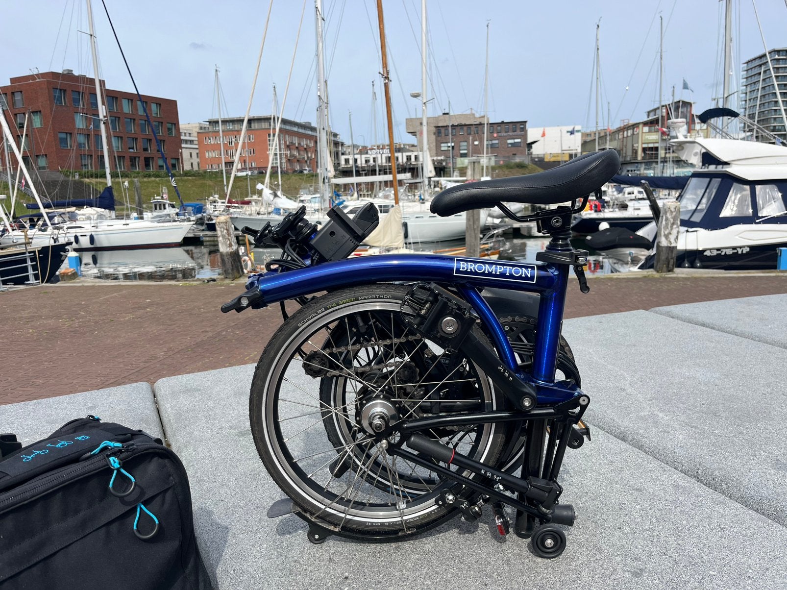Brompton C-line Electric 6speed Nieuwstaat Bolt Blue Lacquer, Ophalen, Brompton, 16 tot 18 inch, Versnellingen