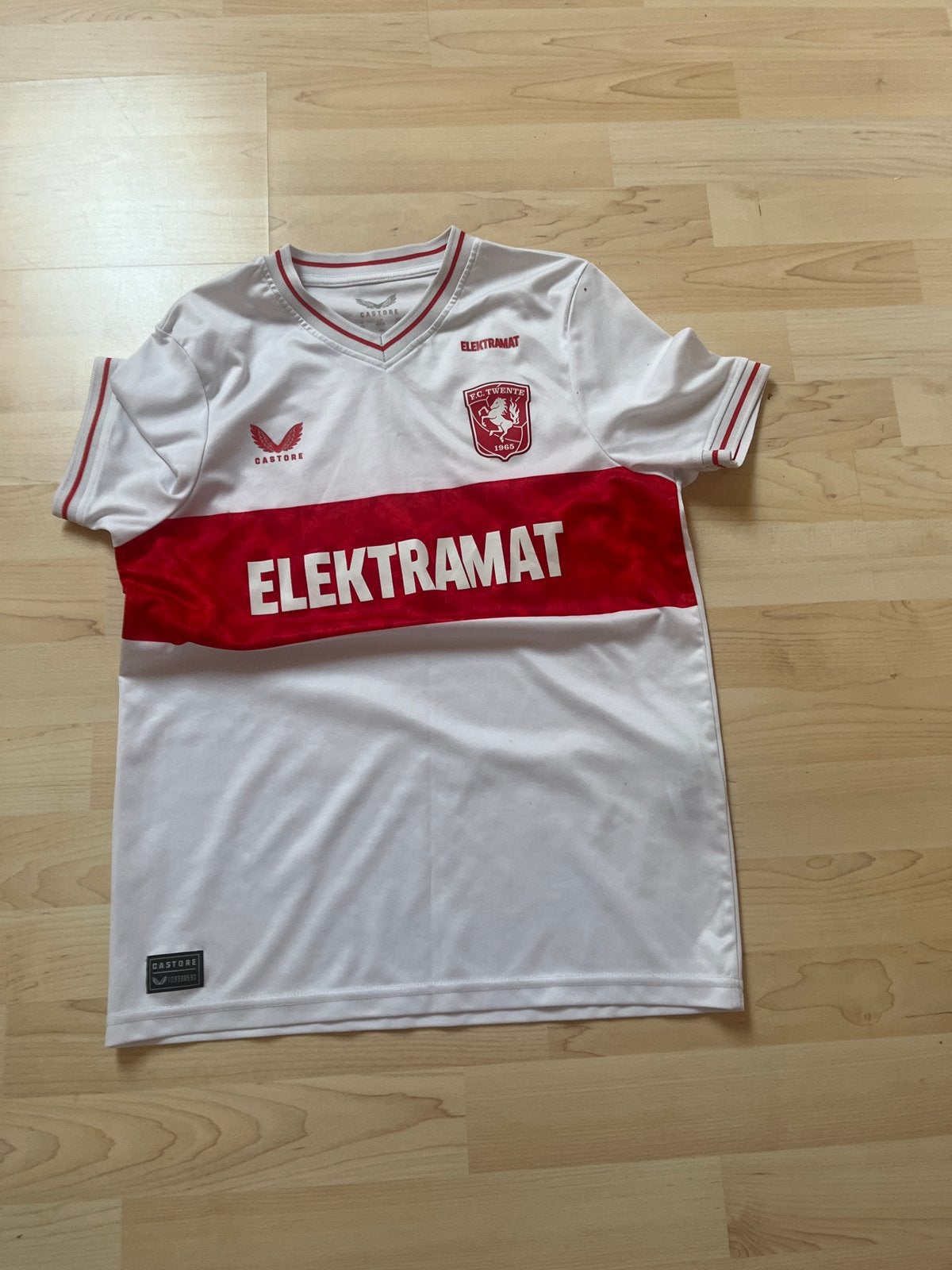 Castore VFB Stuttgart Thuisshirt 2022/2023 Maat 164, Wit, Ophalen of Verzenden, Zo goed als nieuw, Voetbal