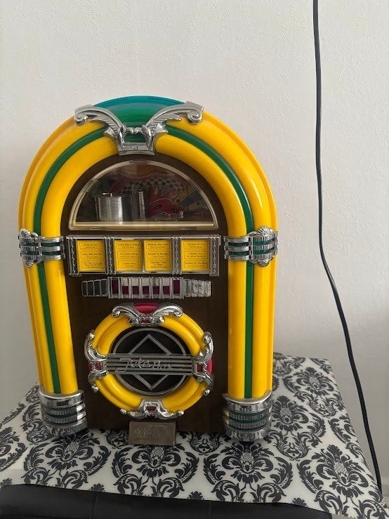 Retro Mini Jukebox, Ophalen, Zo goed als nieuw