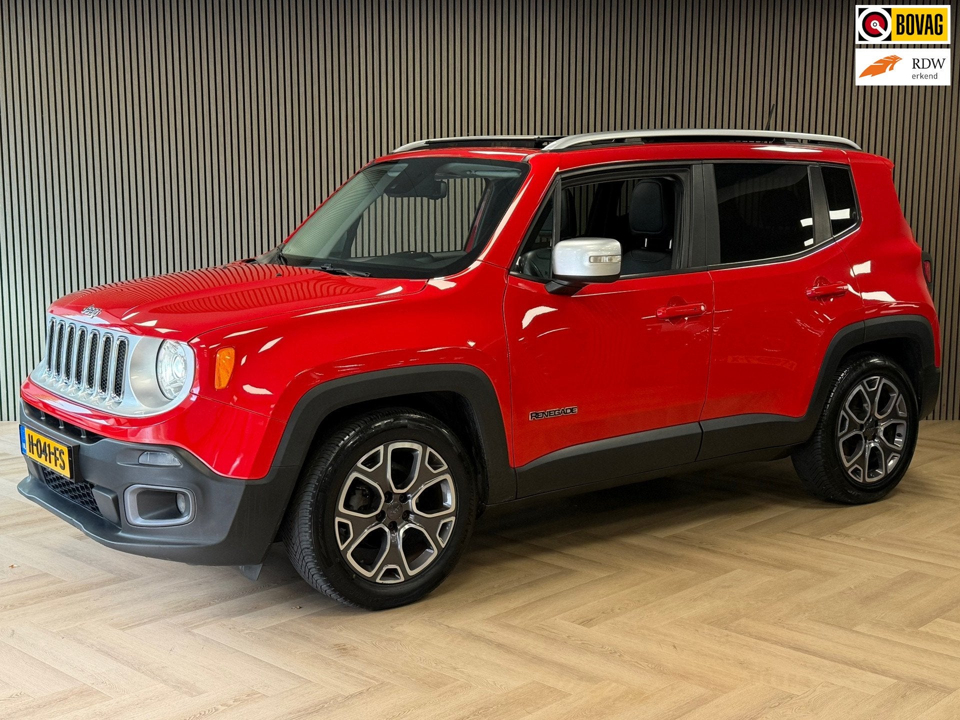 Jeep Renegade 1.4 MultiAir Limited AUT. PANORAMADAK CAMERA P, Startonderbreker, Gebruikt, 4 cilinders, Met garantie (alle)