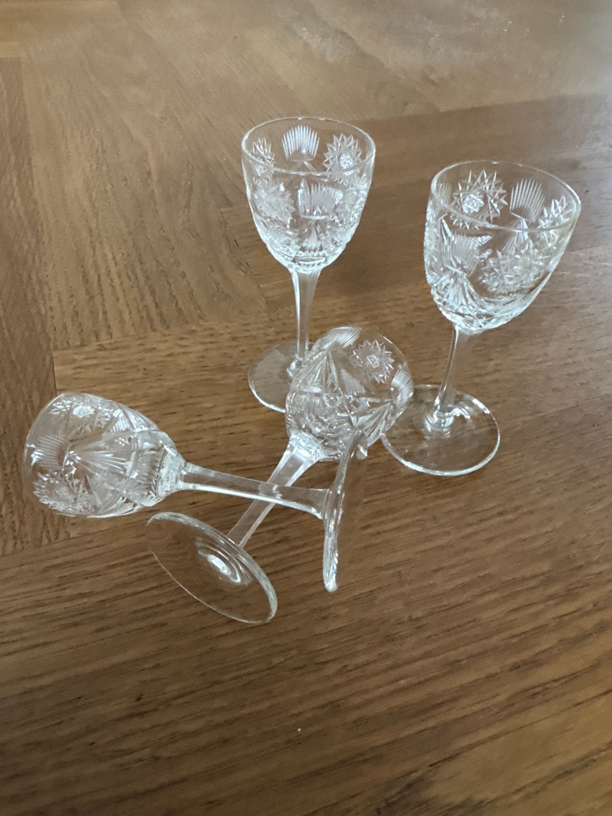 Set van 4 kristallen borrelglaasjes - Vintage design, Antiek en Kunst, Ophalen of Verzenden