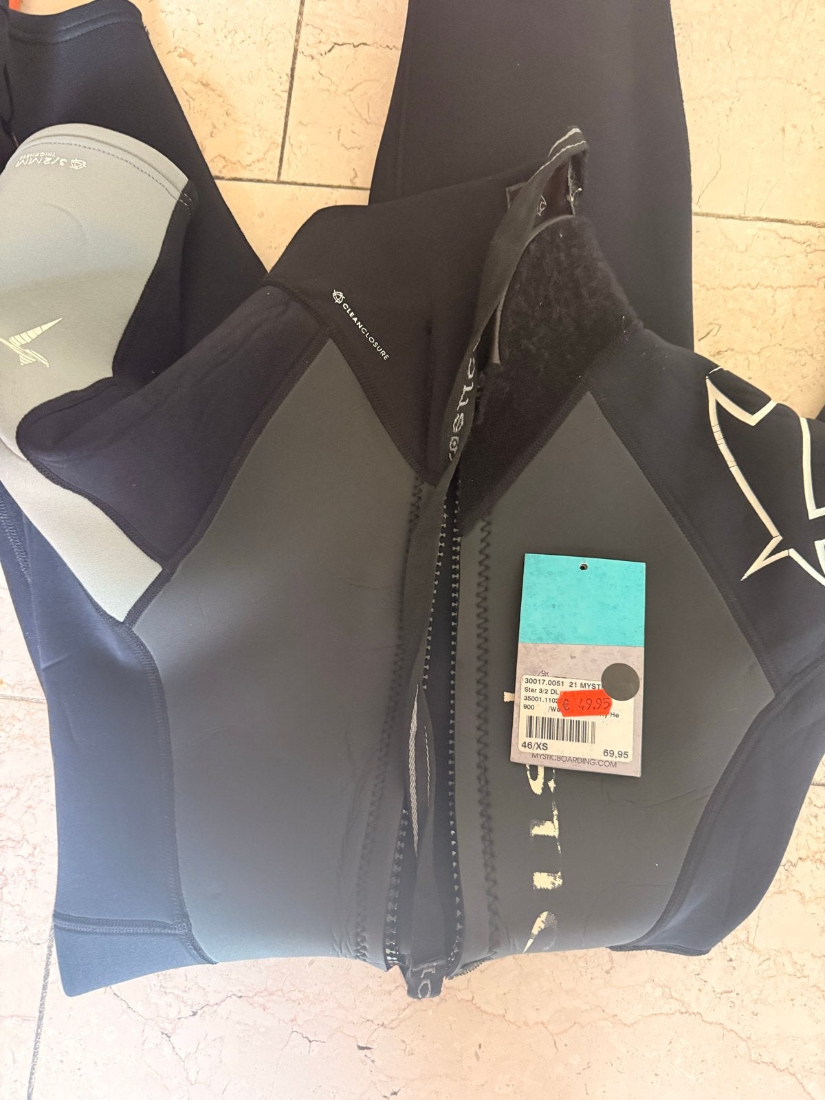 Mystic Wetsuit 46/XS - zgan met label, Wetsuit, Nieuw, Ophalen of Verzenden, Dame of Heer