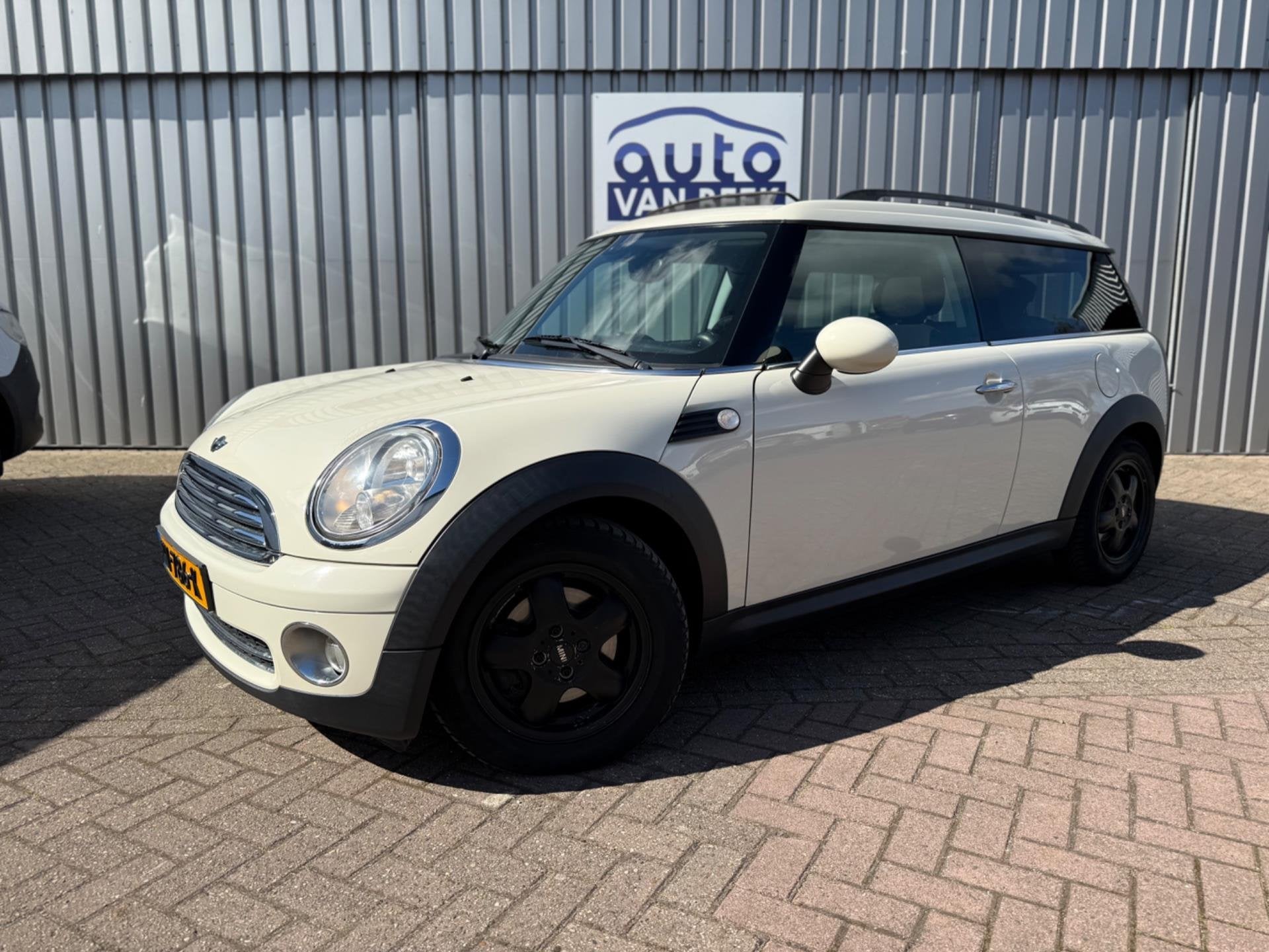 Mini Mini Clubman 1.6 Pepper|Pano|Luxe|Nieuwe condensor, kop, Auto's, Mini, Voorwielaandrijving, Euro 5, Stof, Gebruikt