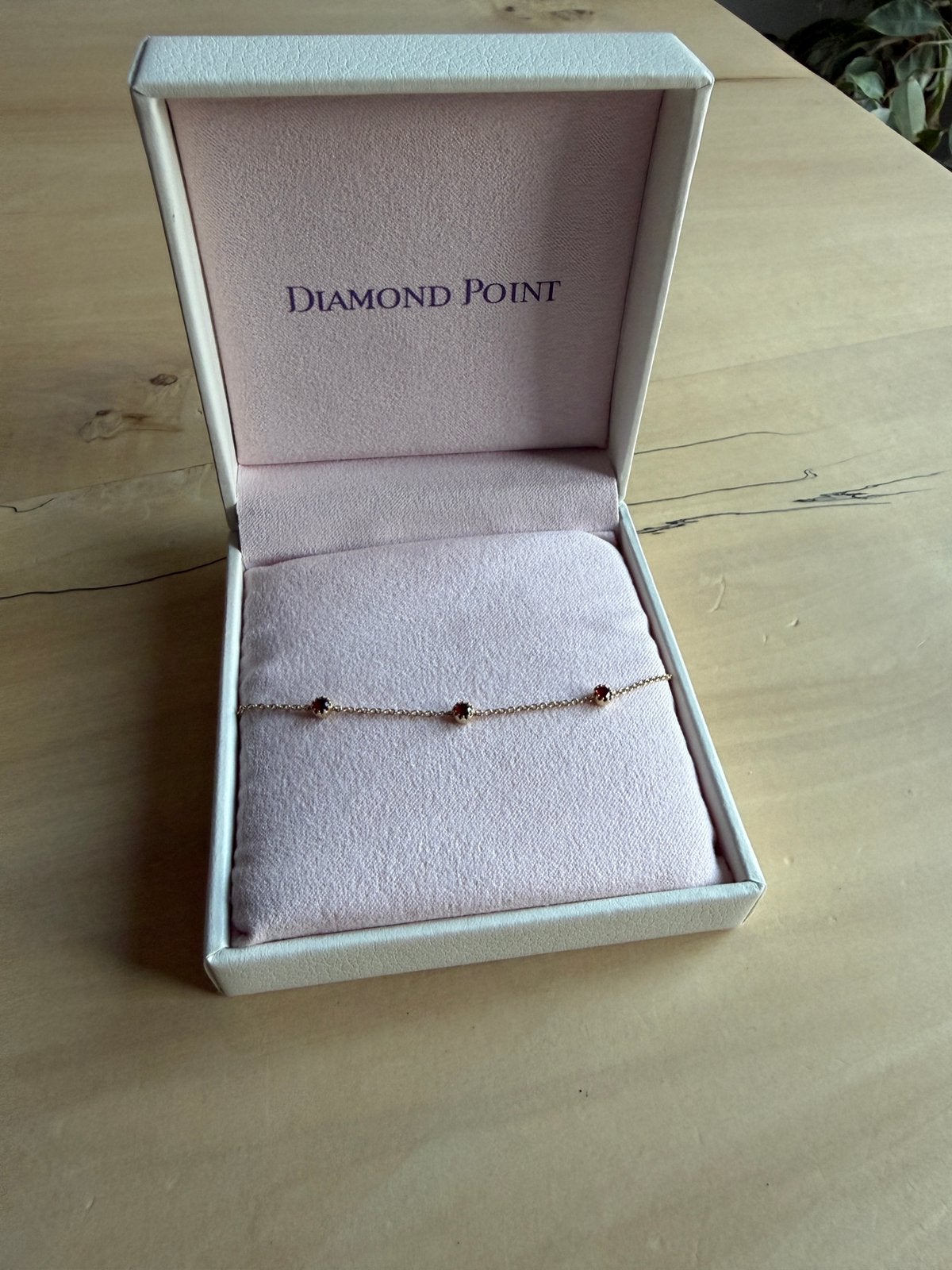 Diamond Point geelgouden armband 0.39 ct januari granaat Joy, Sieraden, Tassen en Uiterlijk, Ophalen of Verzenden, Zo goed als nieuw