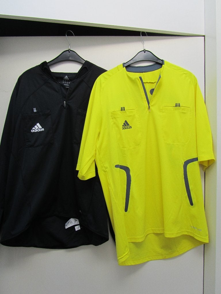 Scheidsrechter shirts maat L., Maat L, Ophalen of Verzenden, Gebruikt, Shirt