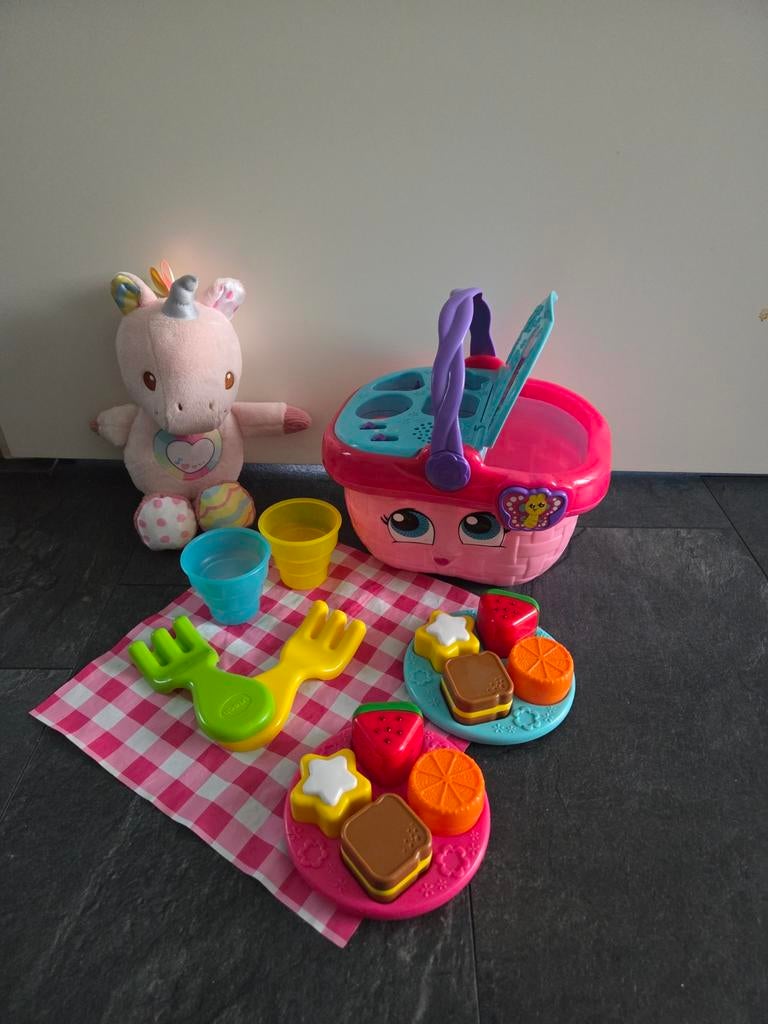 Vtech picknickmand en vtech magische unicorn, Kinderen en Baby's, Speelgoed | Vtech, Ophalen, Gebruikt