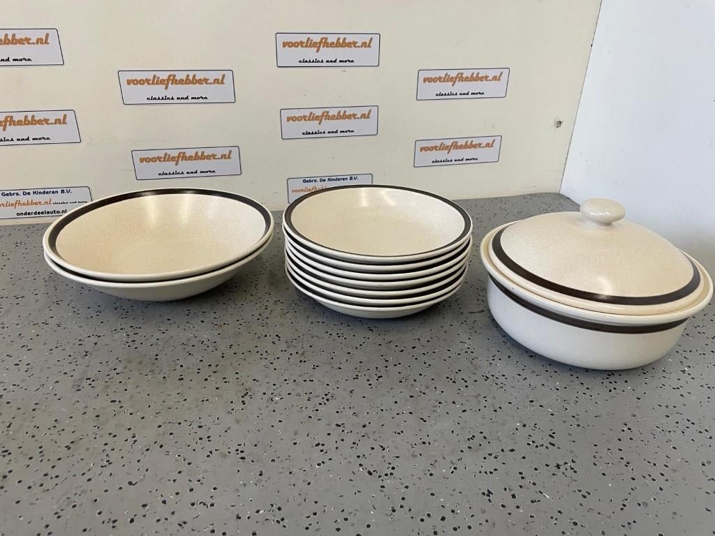 Servies Gien France, Beige met bruine rand, 29- delig, Ophalen
