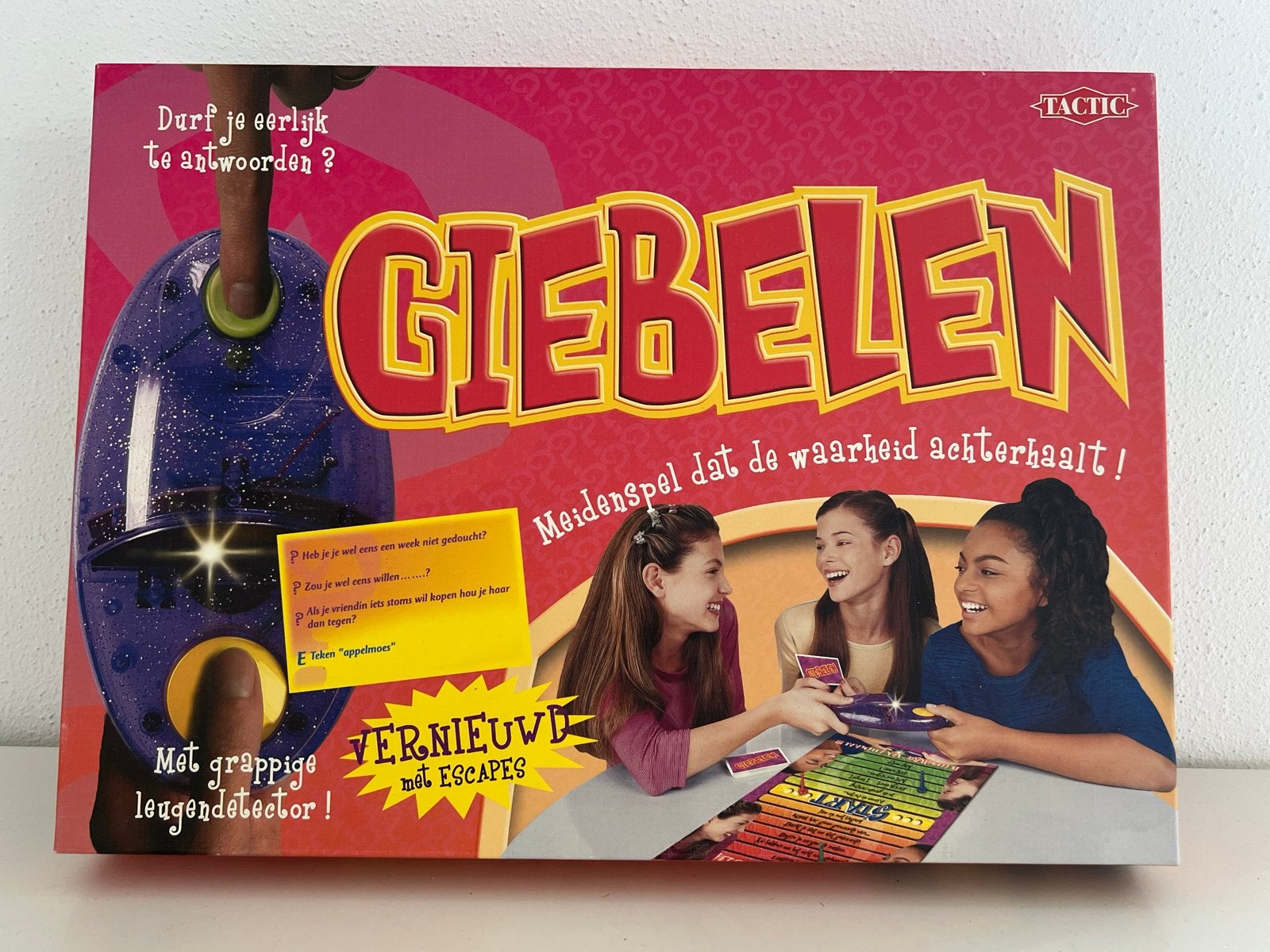 Giebelen Meidenspel met leugendetector en Escapes, Drie of vier spelers, Ophalen of Verzenden, Zo goed als nieuw