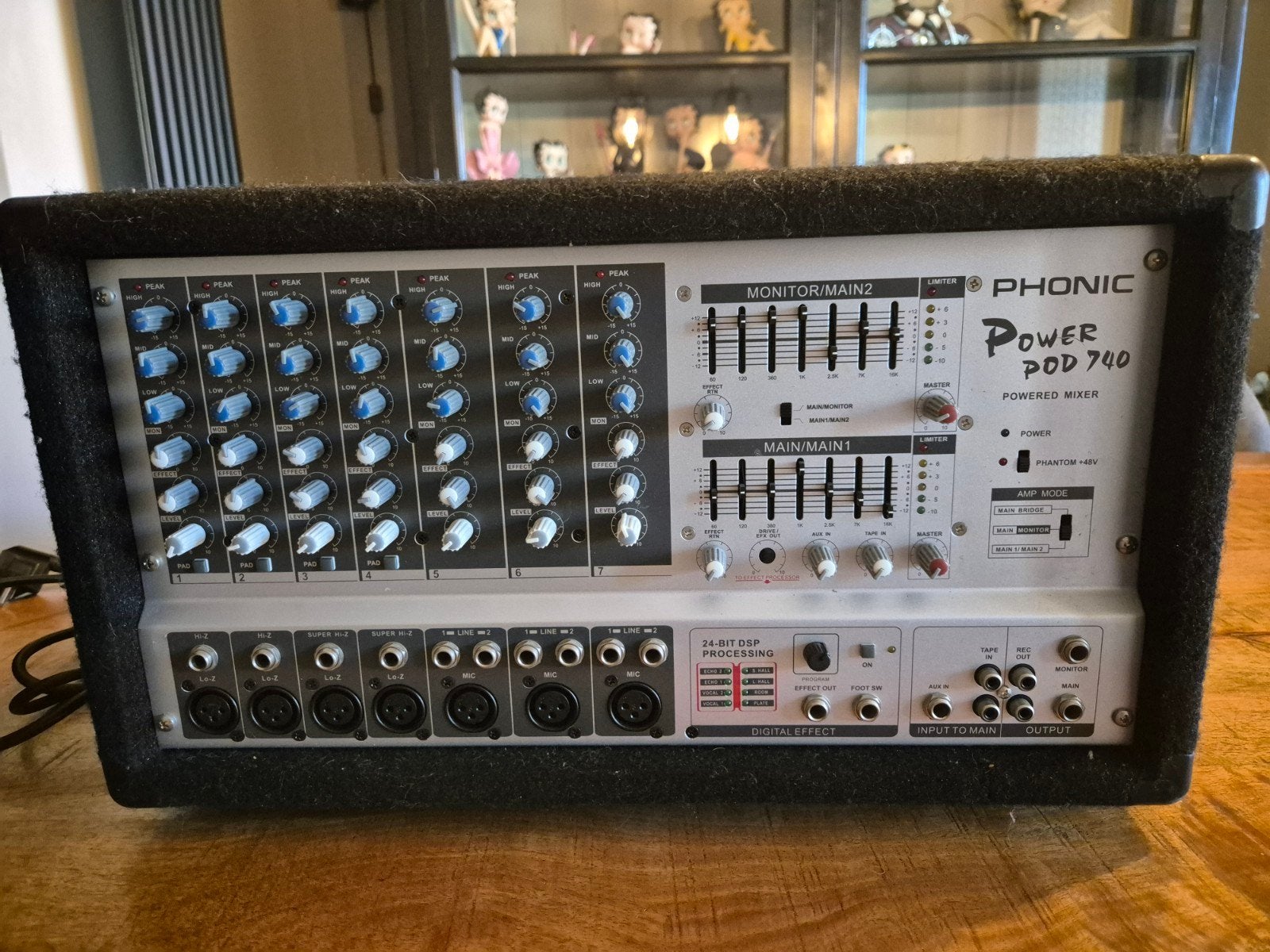 phonic power mixer. model power pod 740, Muziek en Instrumenten, Mengpanelen, Ophalen of Verzenden, Gebruikt