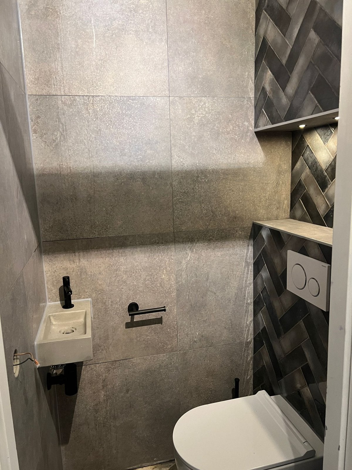 Badkamer renovatie - Badkamer specialist, Garantie, Verbouw of Aanbouw
