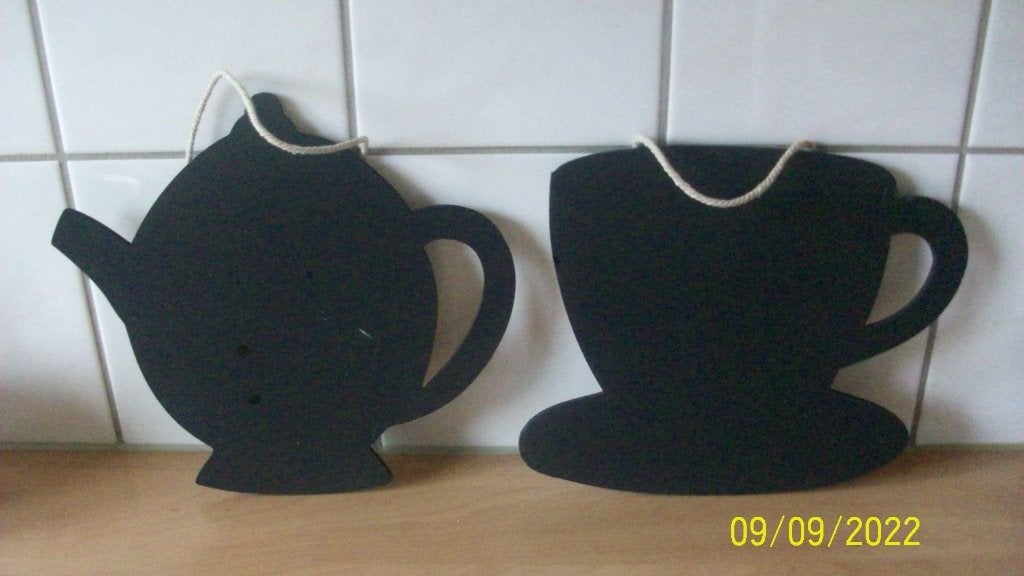 Decoratieve schoolbordjes: theepot en kop em schotel, Hout, Zwart, Overige stijlen, Nieuw