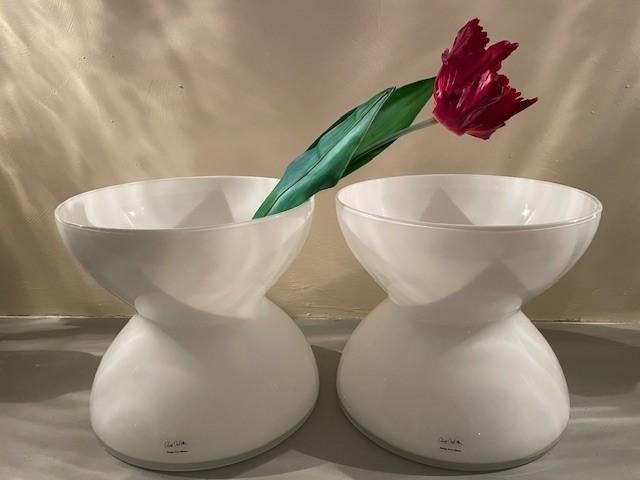 2 XL diabolo vazen van Anne Nilsson in wit glas, Ophalen, Zo goed als nieuw, Glas, Minder dan 50 cm