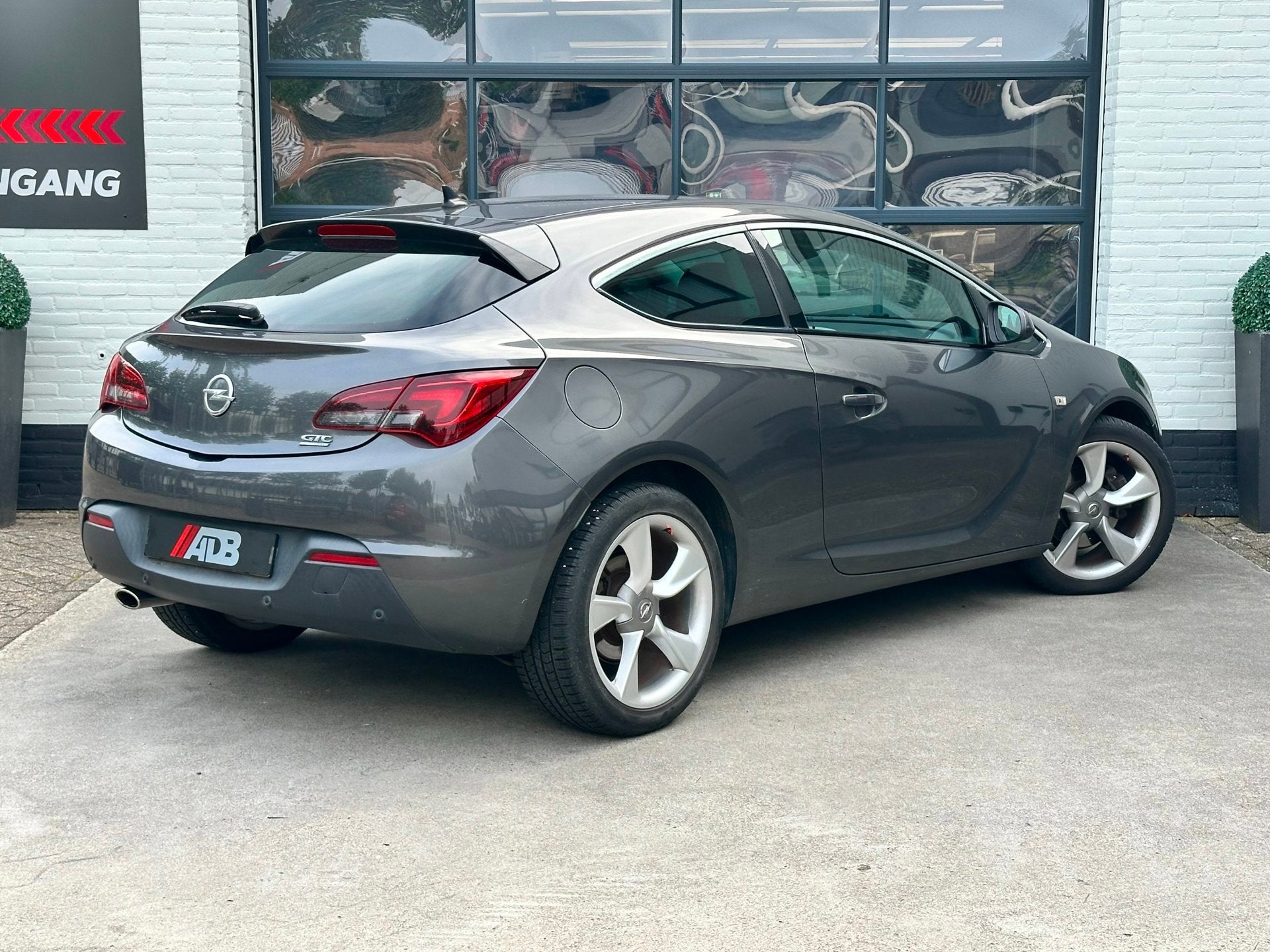 Opel Astra GTC 1.4 Turbo Sport, Voorwielaandrijving, Gebruikt, 4 cilinders, 700 kg