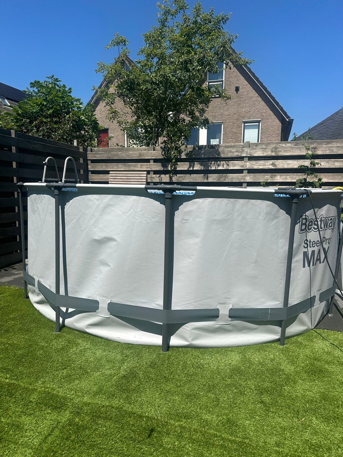 Groot en diep zwembad, zo goed als nieuw, incl. accessoires, Rond, 300 cm of meer, Zo goed als nieuw, Ophalen