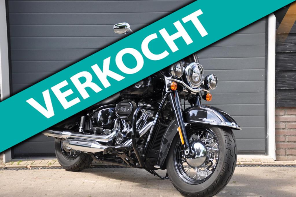 Harley Davidson FLHCS Heritage Softail Classic 114 13500 KM, Motoren, Motoren | Harley-Davidson, Chopper, Bedrijf, Cruise Control