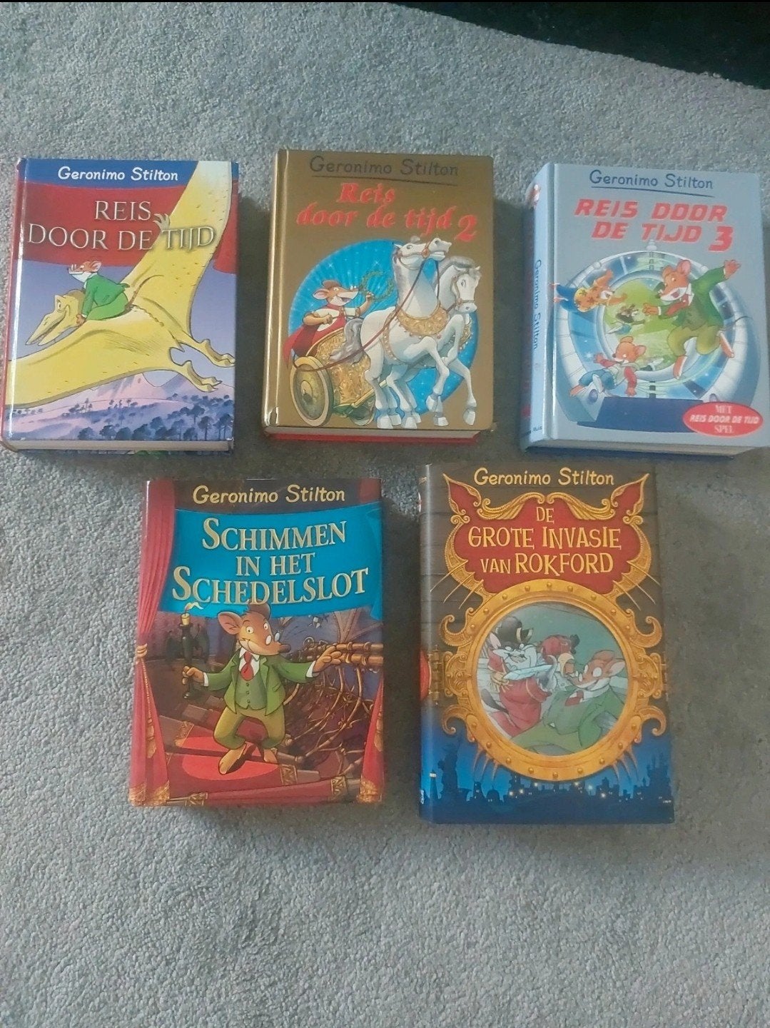 Geronimo Stilton Boeken - Reis door de Tijd & meer (5 stuks), Boeken, Ophalen of Verzenden, Gelezen, Geronimo Stilton, Fictie algemeen