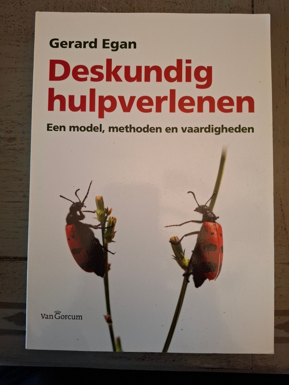 Gerard Egan - Deskundig hulpverlenen, Boeken, Ophalen of Verzenden, Zo goed als nieuw, Gerard Egan