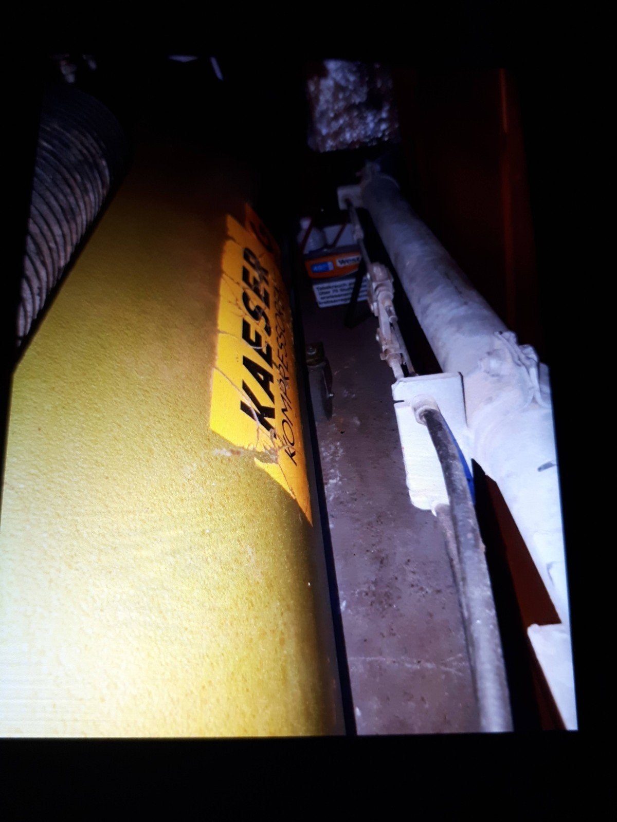 te koop compressor Mark kaeser merk kaeser 3 fase 500 ltr ke