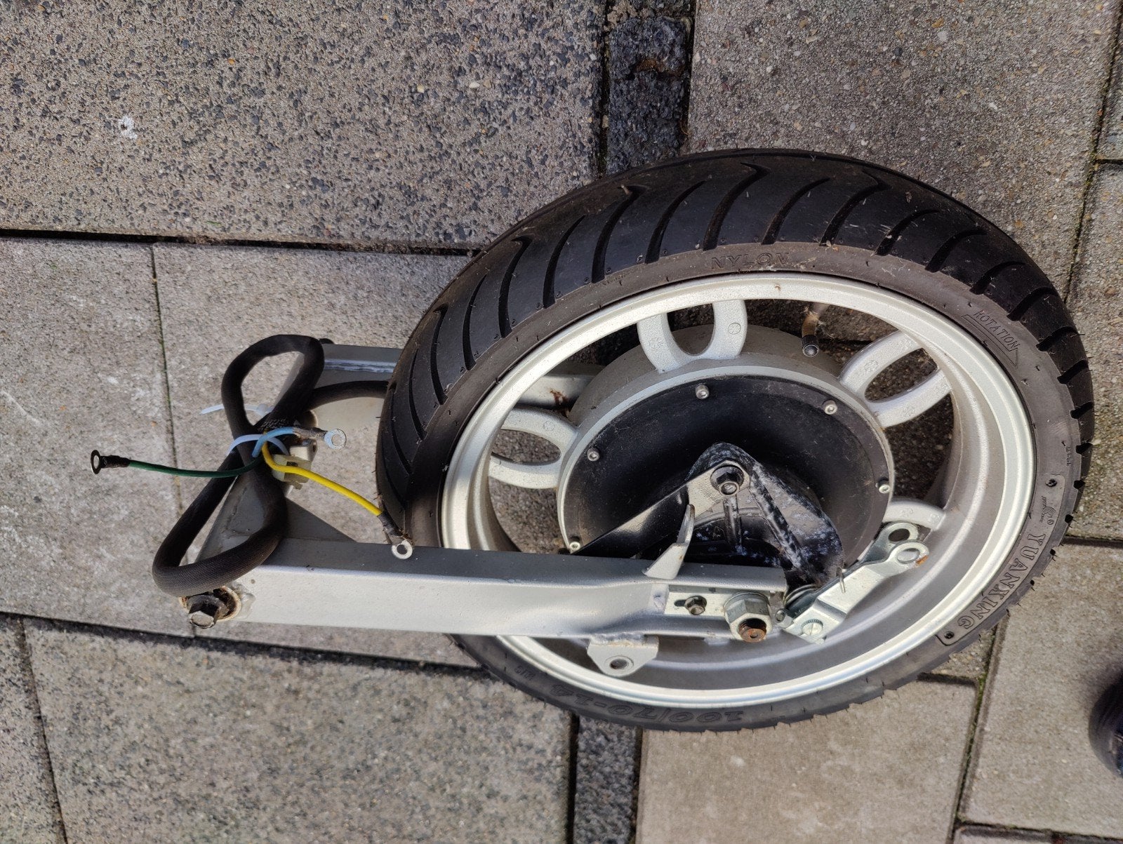 achterwiel met elektrische motor EEEEFUN scooter rem / frame, Ophalen, Overige typen