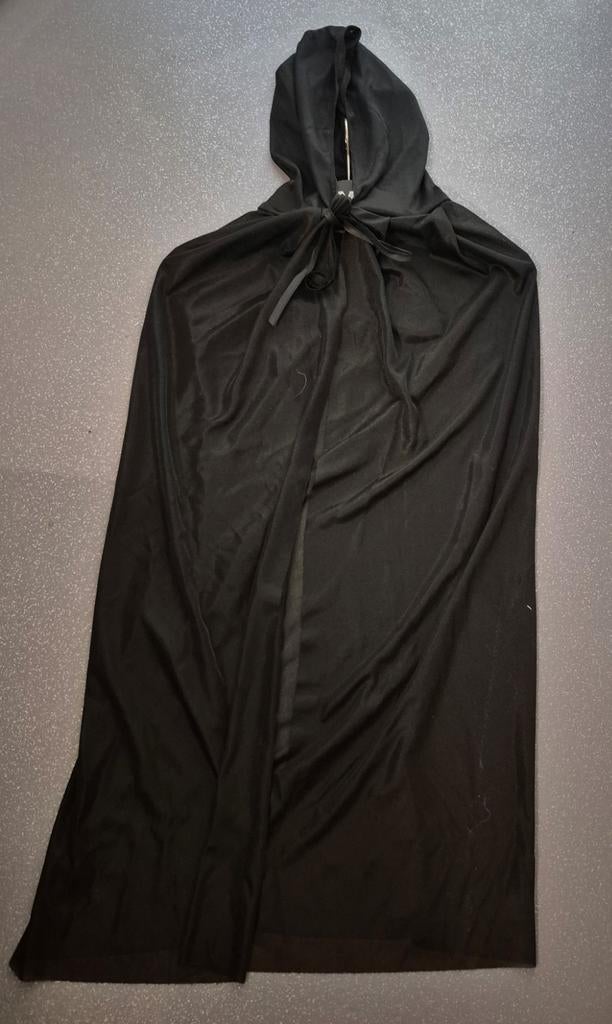 Zwarte cape 1 maat NIEUW, Ophalen of Verzenden, Nieuw, Jongen of Meisje