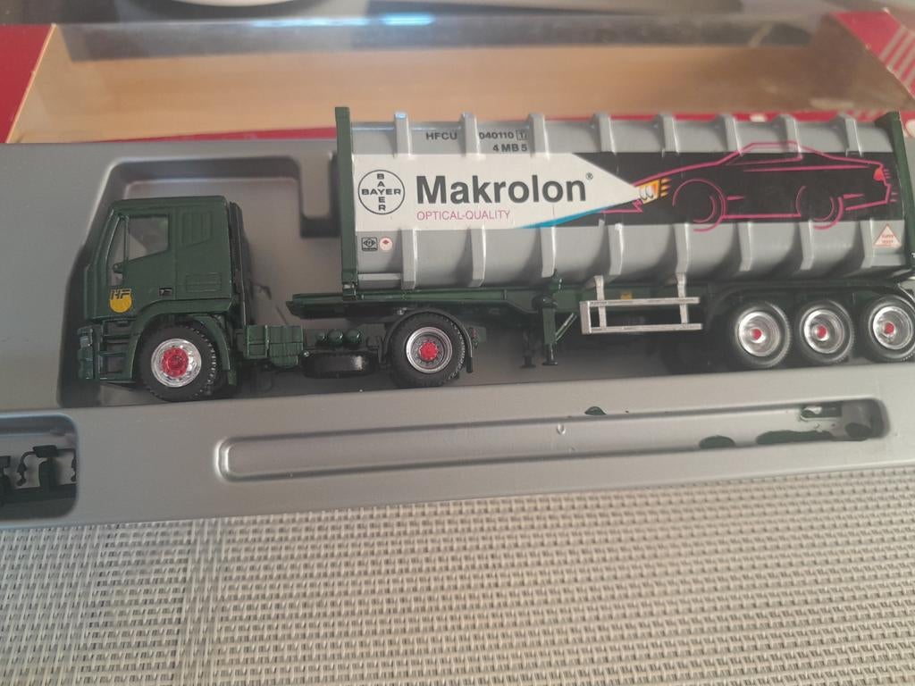 Iveco freund, Hobby en Vrije tijd, Modelauto's | 1:87, Ophalen of Verzenden, Zo goed als nieuw, Bus of Vrachtwagen, Herpa