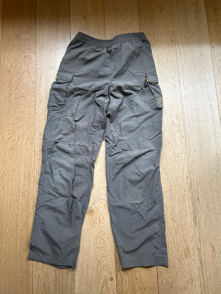 Jack Wolfskin lichte outdoor broek grijs maat 140, Sport en Fitness, Bergsport en Wandelen, Ophalen of Verzenden, Gebruikt, Kleding