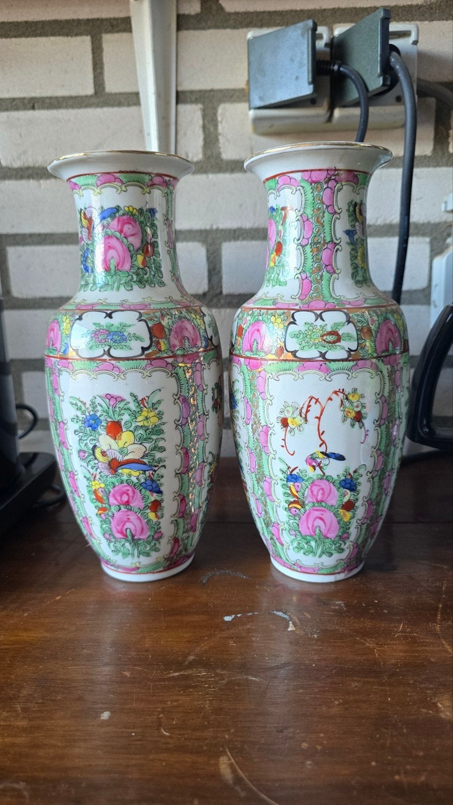 Prachtig paar Vintage Chinese Famille Rose Vazen – Handbesch, Ophalen of Verzenden