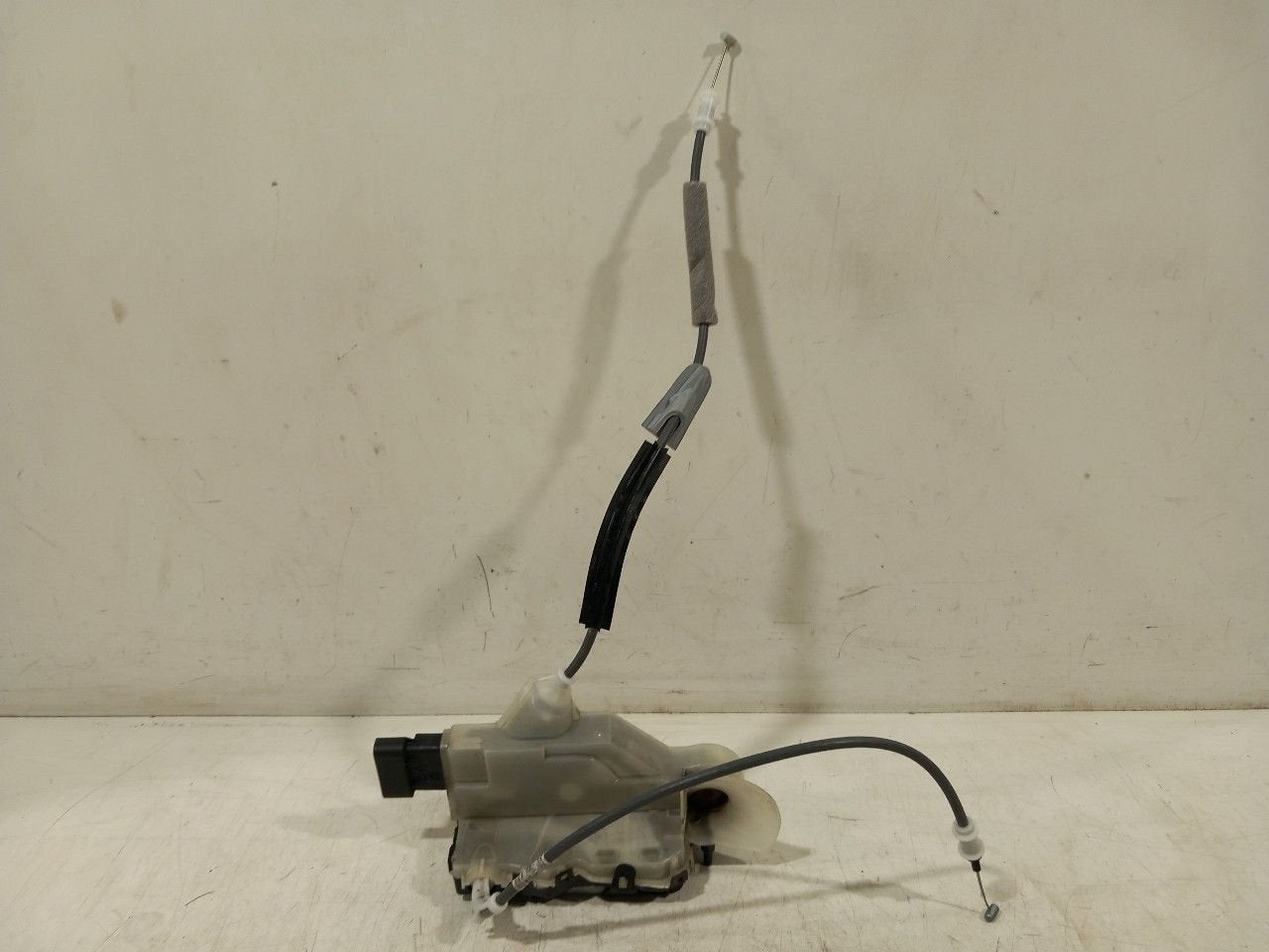 Slot mechaniek portier elektrisch centrale vergrendeling lin, Onderdelen@venauto.nl, Van der Ven Autorecycling B.V., Gebruikt