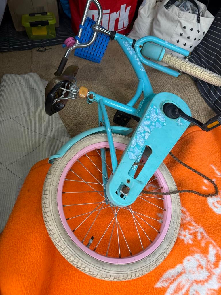 Kinderfiets - Ketting eraf (eenvoudig te repareren), Fietsen en Brommers, Fietsen | Mountainbikes en ATB, Ophalen of Verzenden