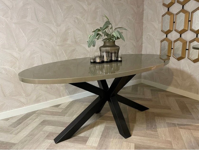 Ovale eettafel, Ophalen, 100 tot 150 cm, Zo goed als nieuw, 150 tot 200 cm