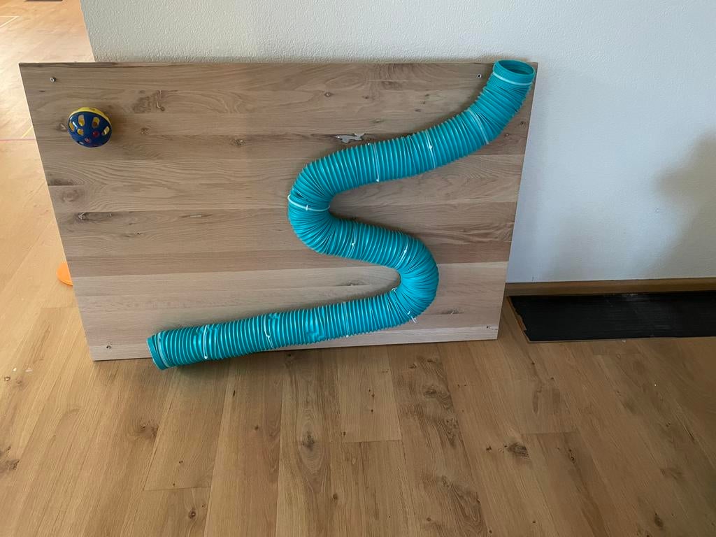 Buis voor ballenbak ballen., Ophalen