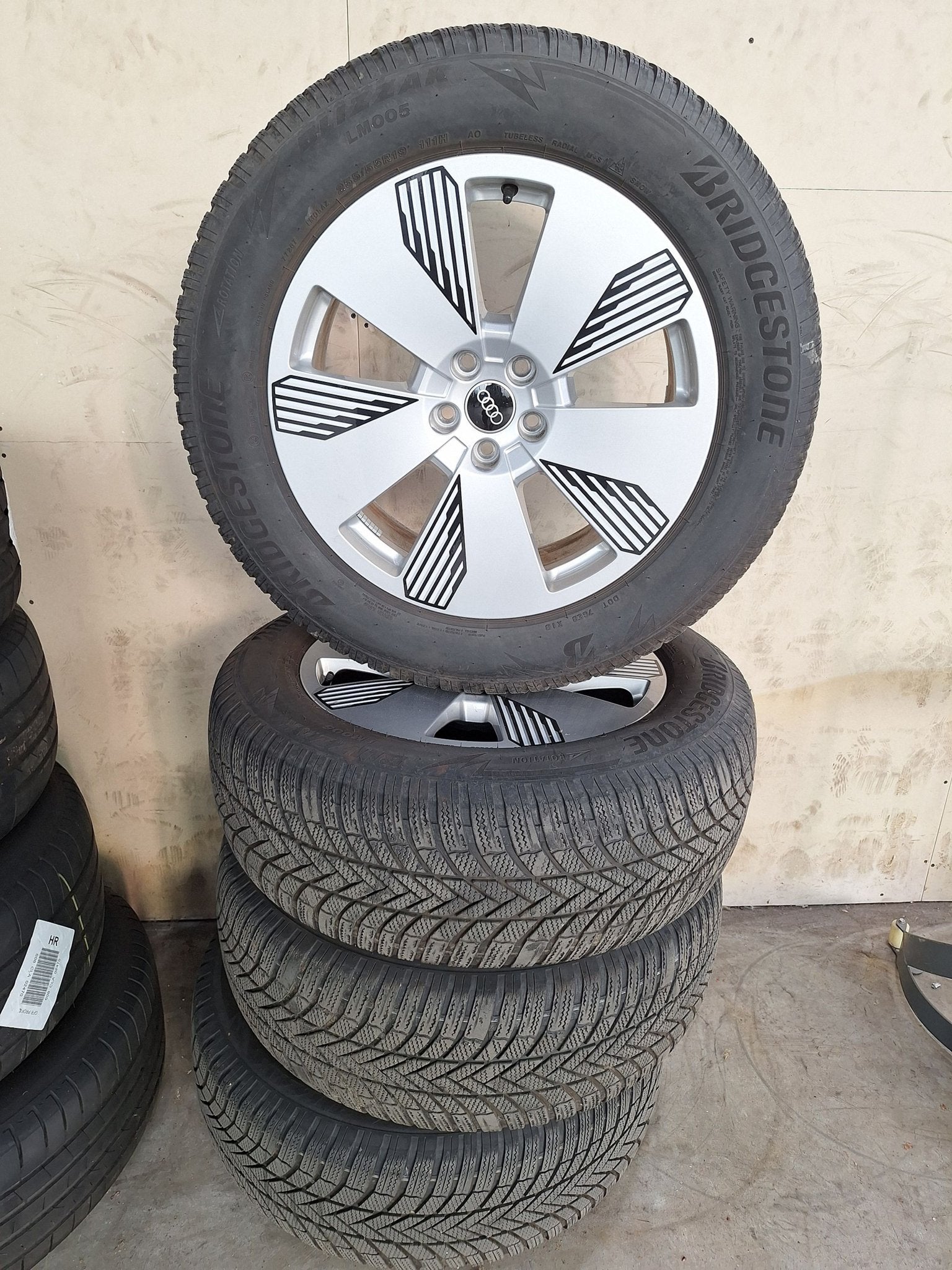 Audi E-Tron Winterset 19 Inch Origineel, Gebruikt, 255 mm, -, -