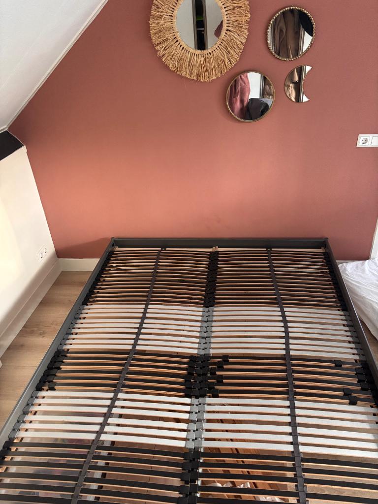 Bed, Huis en Inrichting, Slaapkamer | Bedden, Ophalen, Eenpersoons, 140 cm, Zo goed als nieuw