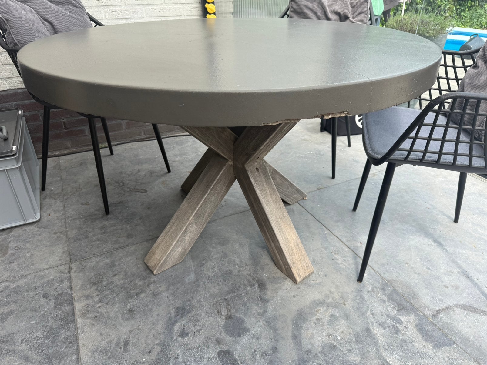Tierra outdoor betonnen tafel rond, Ophalen, Gebruikt, Rond, Overige materialen