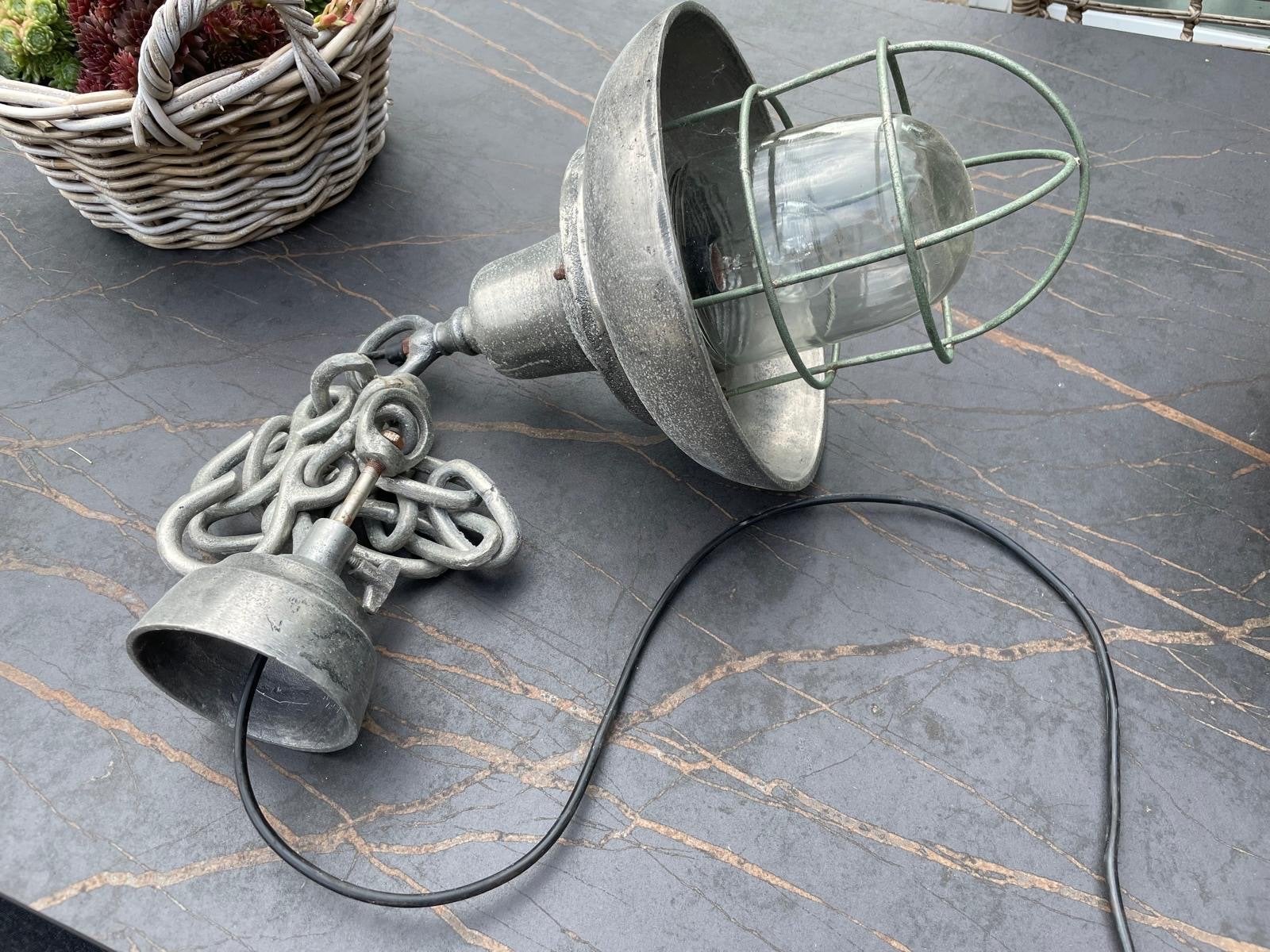 2 Industriële hanglampen met kooi - Vintage look, Antiek en Kunst, Antiek | Lampen, Ophalen