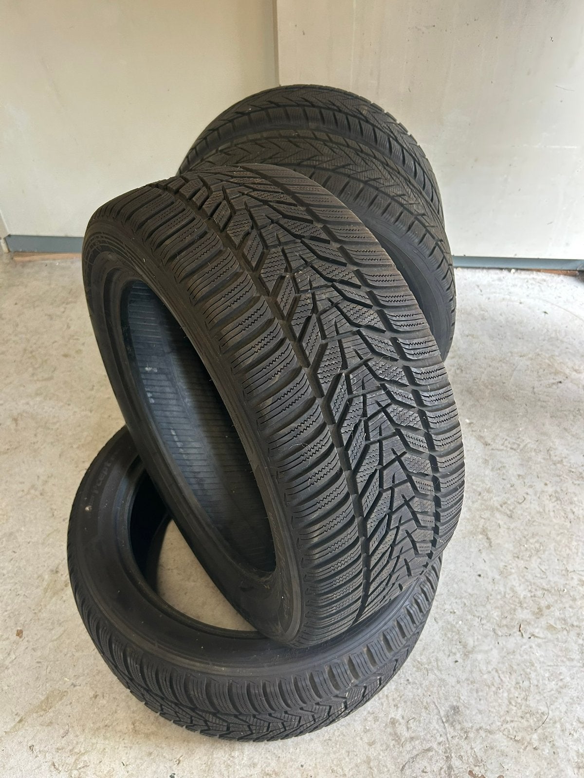 Winterbanden VW Tiguan, Auto-onderdelen, Ophalen, 255 mm, Winterbanden, Band(en)