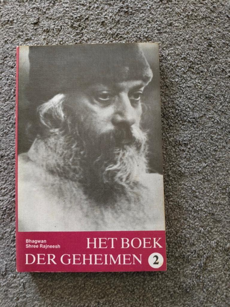 Het Boek Der Geheimen 2 - Bhagwan Shree Rajneesh, Gelezen, Achtergrond en Informatie, Spiritualiteit algemeen, Ophalen of Verzenden