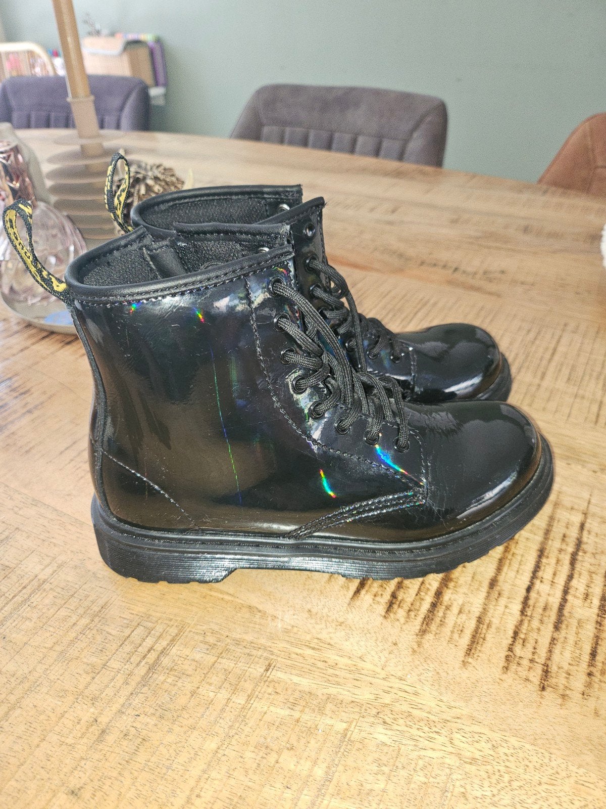 Dr. Martens maat 36 zwart lak regenboog effect, Ophalen of Verzenden